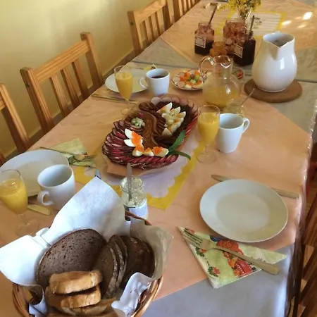 Falubiro Vendeghaza 3*