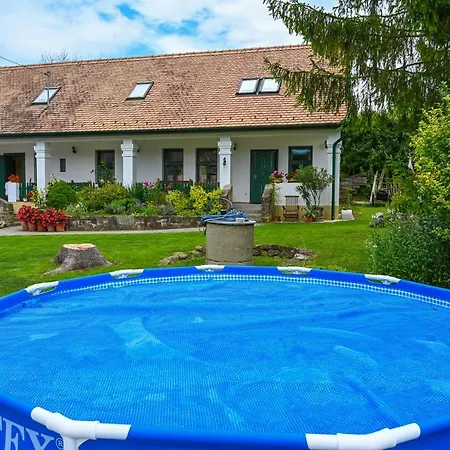 Bed and Breakfast Falubiro Vendeghaza