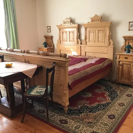 Falubiro Vendeghaza Bed & Breakfast
