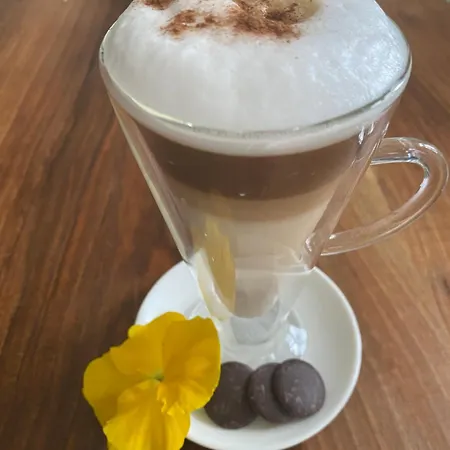 Falubiro Vendeghaza Bekolce