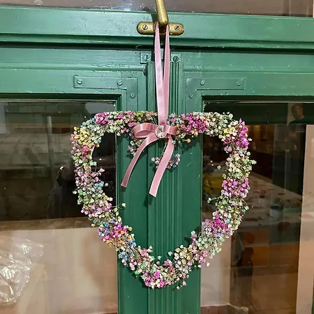 Bed and Breakfast Falubiro Vendeghaza 3*